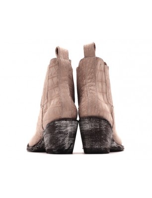 Boots en cuir beige façon crocco