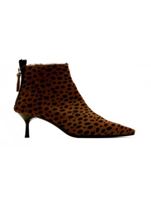 Bottines pointues en poulain imprimé léopard