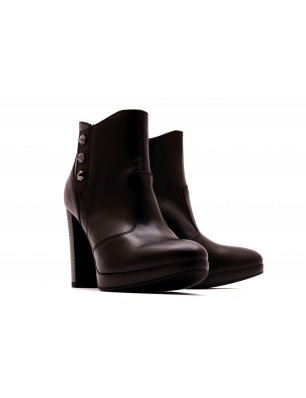 Bottines en cuir noir Nero Giardini