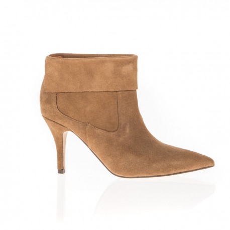 Bottines en suede camel à bout pointu et talon fin