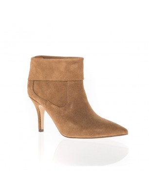 Bottines en suede camel à bout pointu et talon fin