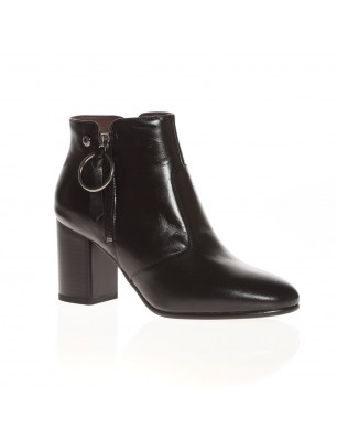 Bottines a bouts rond en cuir noir Nero Giardini