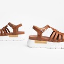 Nero Giardini sandales à plateforme en cuir camel