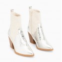 Bottines Vanessa Wu style santiag beige et argenté