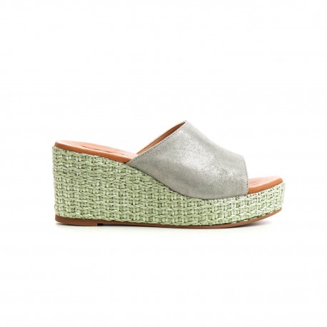 Kanna mules compensées en cuir irisé et rafia vert