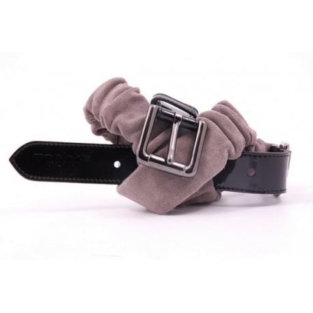 Ceinture en daim taupe et vernis noir -Tosca Blu 